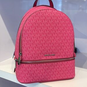Michael Kors Rhea Medium Signature Logo Backpack
Dragonfruit
NWT